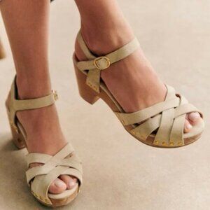 NEW Sézane Isabelle Clogs in Sandstone Taupe Suede Leather Cross Platform Sandal
